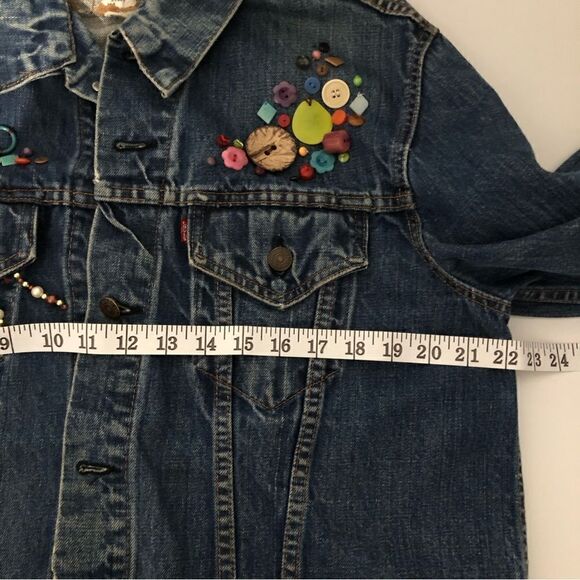 Levi’s Vintage Embellished Denim Jacket Buttons & Beads Size Large - Picture 11 of 11